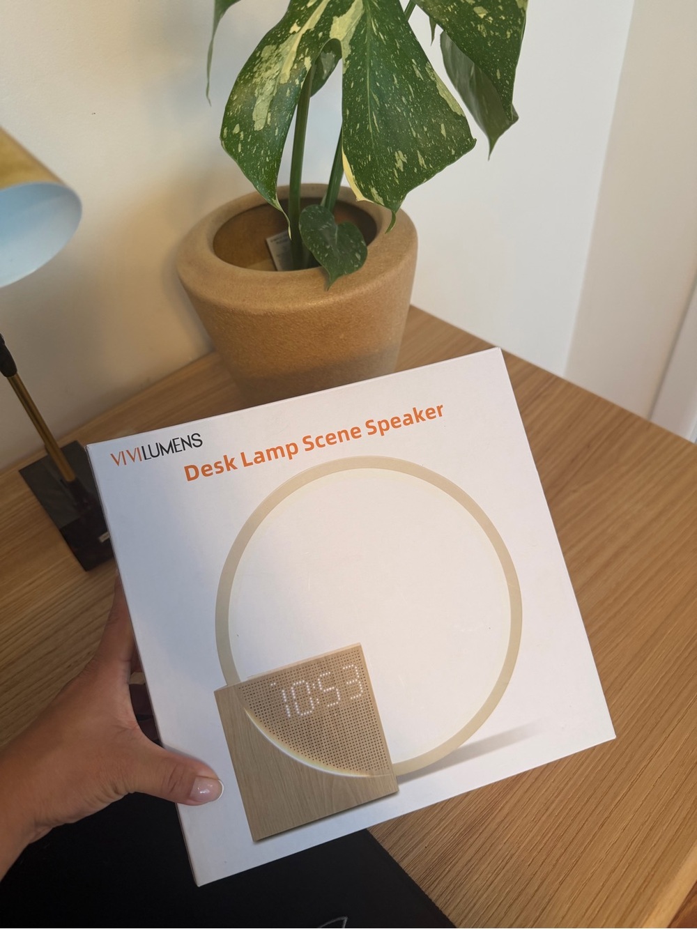 VIVILUMENS- Desk Lamp Scene Speaker